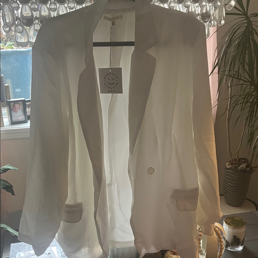 Elegant White Blazer